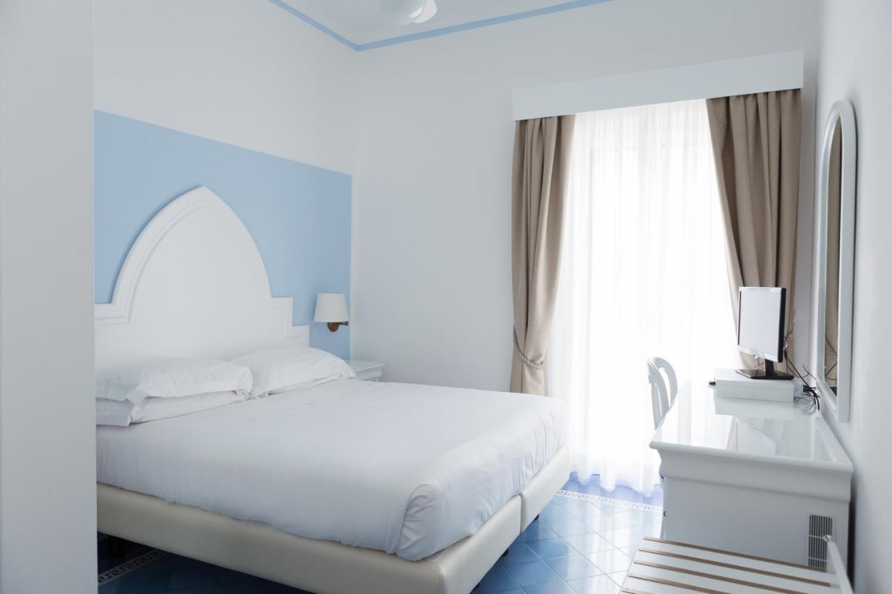 Grand Hotel Santa Domitilla Ponza Exterior foto